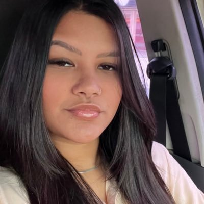 oiclara_f's profile picture. 