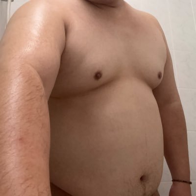 ffjjbbear's profile picture. 喜熊