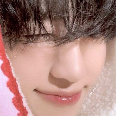 Y4EX1JN5_'s profile picture. 