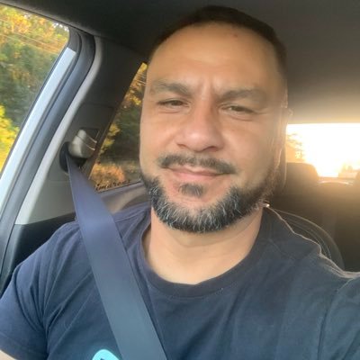 TeacherHugo01's profile picture. 