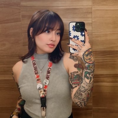 lesliesaanchezx's profile picture. todo muere, todo vuelve, todo se transforma