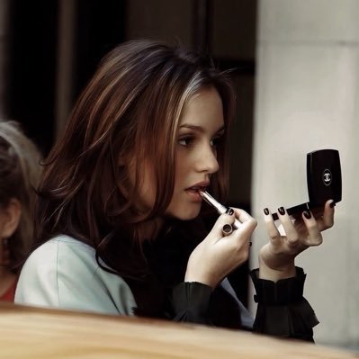 _hyalq's profile picture. 