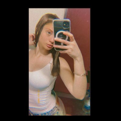 geraaldinee10's profile picture. 