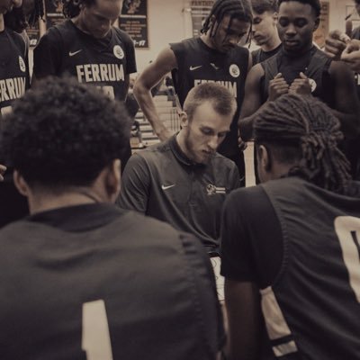 CoachReeves_'s profile picture. Assistant Men’s Basketball Coach at Ferrum College (NCAA D2) | RIP SIS & RIP NEPHEW ❤️|