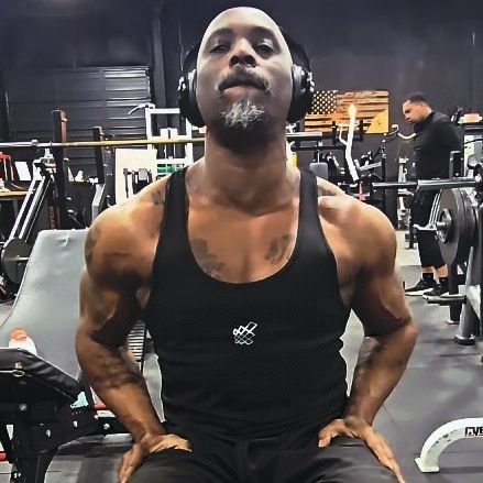 hardbodyworkout's profile picture. 