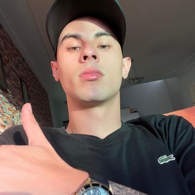 Gxbrielsz77's profile picture. 🤫