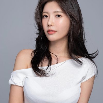 CuzzuolNarendra's profile picture. I was born in Taiwan, Asia, and enjoy traveling, golf, swimming, working out, shopping, running, reading, movies, and more. Seeking a sincere person.