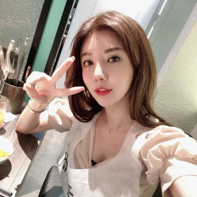 Charlotte145544's profile picture. 🥰Smiling through the chaos. 🥰