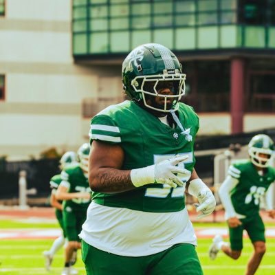 starks_tyja's profile picture. 3.0 Cumulative GPA | C/O 26 | 6’1 310 | C/NT/RG/LG | Sacred Heart Cathedral Prep | 2 ⭐️⭐️ | 📲 415-261-1029