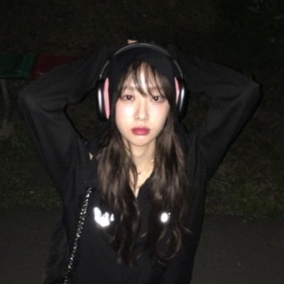 brunettdol's profile picture. 