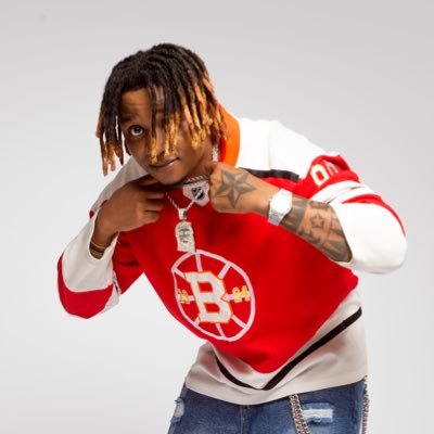 spizzocpy's profile picture. 𝑹𝒂𝒑𝒑𝒆𝒓 • 𝑺𝒊𝒏𝒈𝒆𝒓 • 𝑺𝒐𝒏𝒈𝒘𝒓𝒊𝒕𝒆𝒓