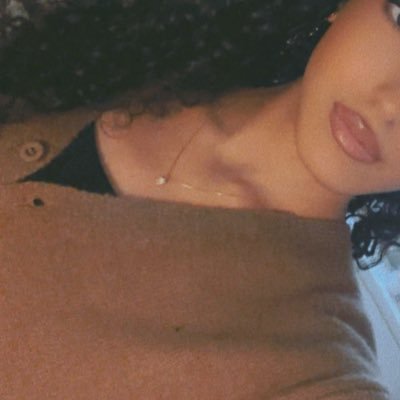 uchihalnaa's profile picture. 