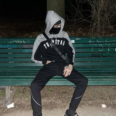 VFdY1DHM's profile picture. 