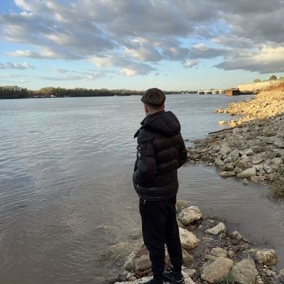 b8eke44gN's profile picture. 