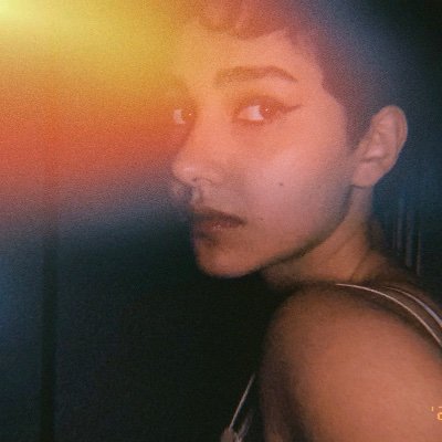 Fatemesalehian_'s profile picture. Actress/Dancer