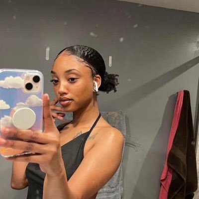 HoofsSusanna87's profile picture. 