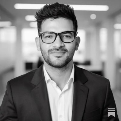 Vinod_Joshii's profile picture. AI Product Manager @Elsevier | Breaking down AI products using first-principles thinking |🧠 Marathon runner (31X finisher) | Tech , F1 & Poetry and art.