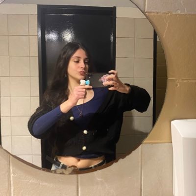 odioatodos1234's profile picture. why can’t we give love that one more chance!!