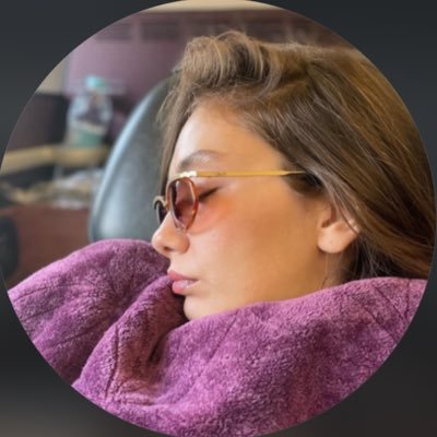 mrsmely_'s profile picture. 