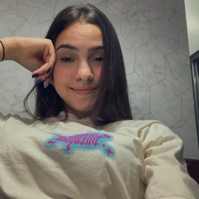 malditapcrl's profile picture. maria.