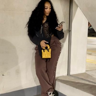 CIVMx's profile picture. minding mine.