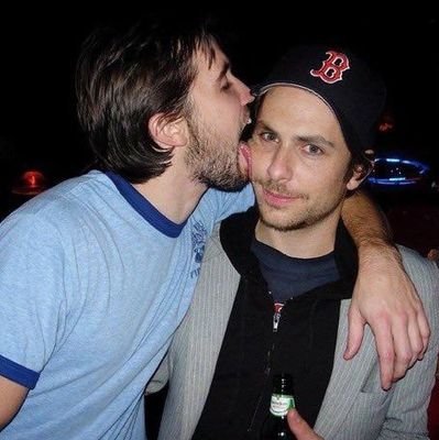 schiazovs's profile picture. sob o farelo do fandangos