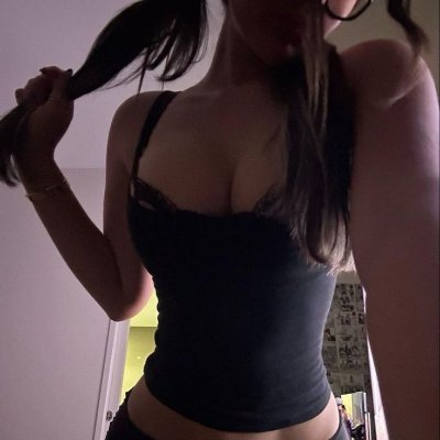 bonnie96152's profile picture. main @gabbiepixie