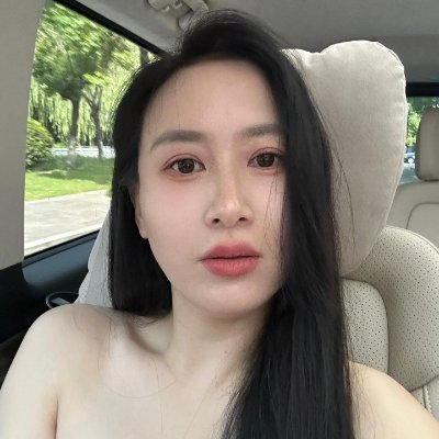 BritneyYiyih's profile picture. 