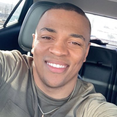 AndreBloor65254's profile picture. The most important thing in life is to stop saying ‘I wish’ and start saying ‘I will’. Blanca🦮❤️❤️