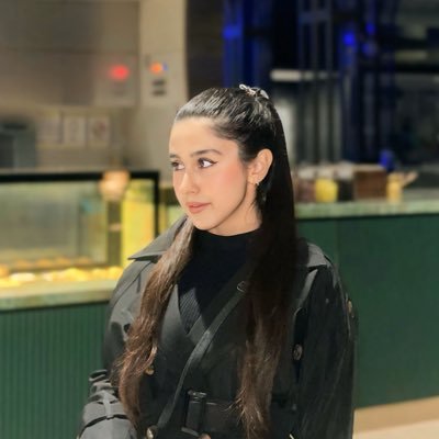 itismarziyeh's profile picture. 🌊computer engineer •2003•