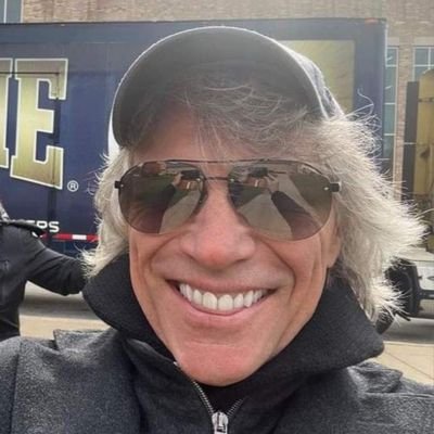 Bon65927Jovi's profile picture. Official Fan Chat 
Musician/Band 󱢏