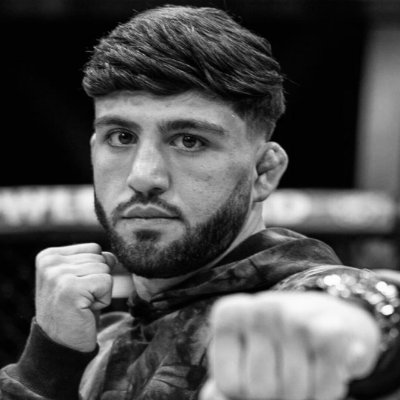 mabzof's profile picture. ✞