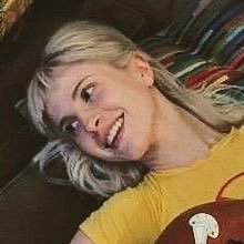 TELLMEWHORE's profile picture. paramore & latinos do it better.