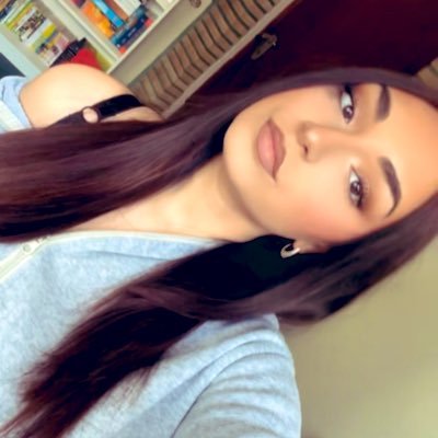 elm_374hay's profile picture. 