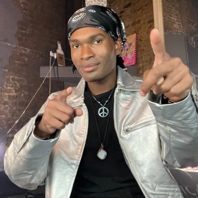 ScottOnTheScene's profile picture. Actor 🎭 Singer 🎤 Filmmaker 🎬 “If you have a dream and you stick with it, you’ll have a wonderful life and it will probably come true”- Cher