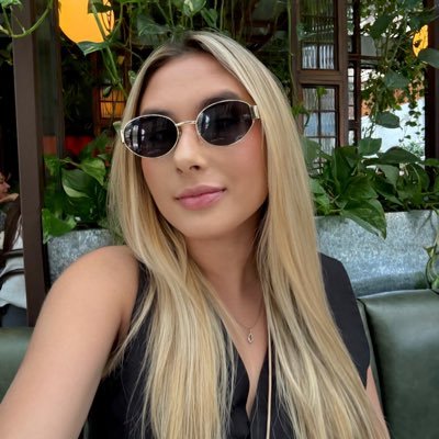 brunnaferreir4's profile picture. All I have is myself at the end of the day