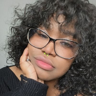 opalitetea's profile picture. magick🕯{h}orror; fighting games. 🪦