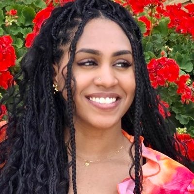 EbtihalMohy's profile picture. The more you praise and celebrate your life, the more there is in life to celebrate