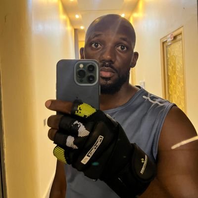 Shimeson_Enoch's profile picture. Music, Tech and Business.
Building @7Cents_Group

When I'm not making music, I'm probably making money 💲