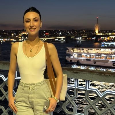 esind_nz's profile picture. 🧜🏻‍♀️22.06.23 🪽 “Ay parçası” 🌙