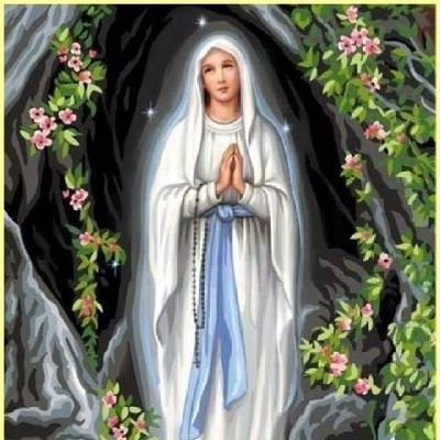 Anatanaaa's profile picture. 