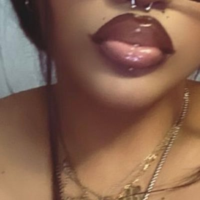 yorkiah2060's profile picture. looking fir sugar daddy from calli and 18 i sell and bondage is my fav need a spanker? hmu 💋 hml for the OF