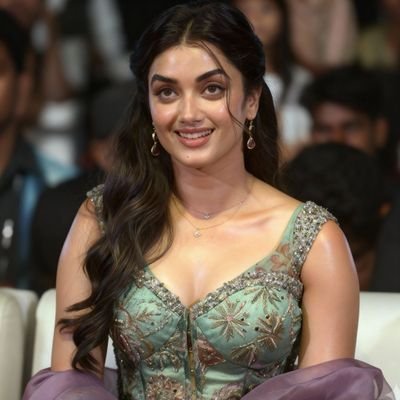 BeautiesPlanet's profile picture. Come to this Planet 🌏
*Do you know - Nothing is beautiful than navel