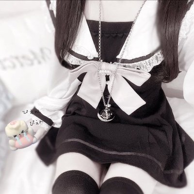 angelescence's profile picture. mass-produced