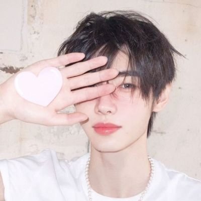 _pshxxn's profile picture. ult/sunghoon ♡