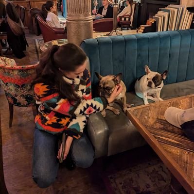 zoekarim896's profile picture. 