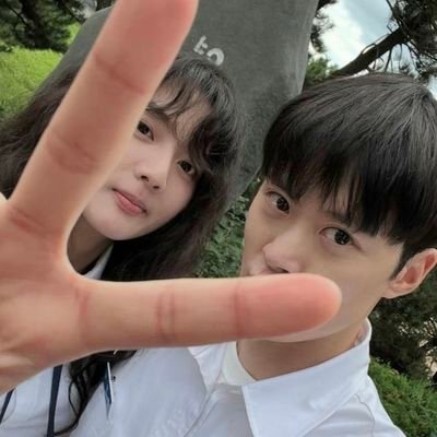 JlWOOH2H's profile picture. camtik imut kimnyis