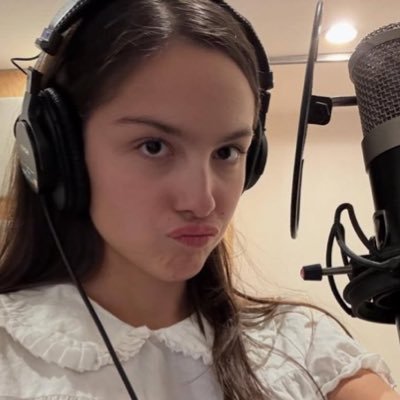 notsabidinha's profile picture. “i looked at dean,and suddenly,i could breathe”