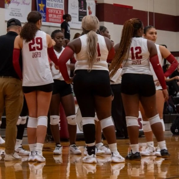 tiatscott's profile picture. JHS Class of 27’ Height- 5’7  Volleyball Positions- OH,OPP,DS