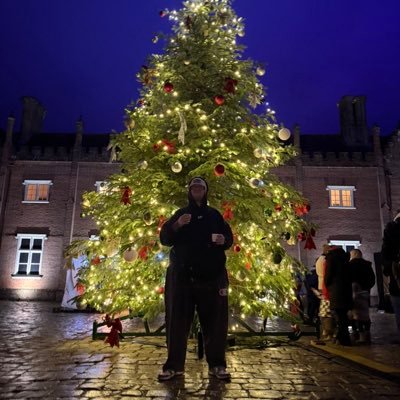 Bobithin19's profile picture. 27 Year Old whose travelling the world teaching, first stop, the UK